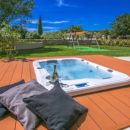 Villa Verde Dom wakacyjny *